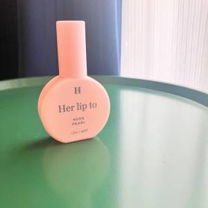 ファミマで買える♡大好きな「Her lip to NUDE PEARL」のボディミスト