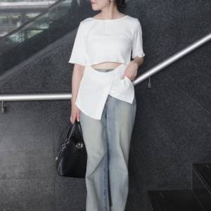 前後2wayで表情チェンジ。インナーとしても活躍する「2way Half Sleeve Top 」
