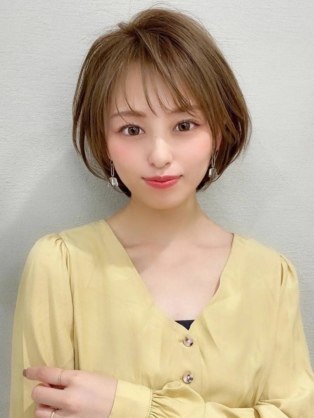 ひし形シルエットボブ