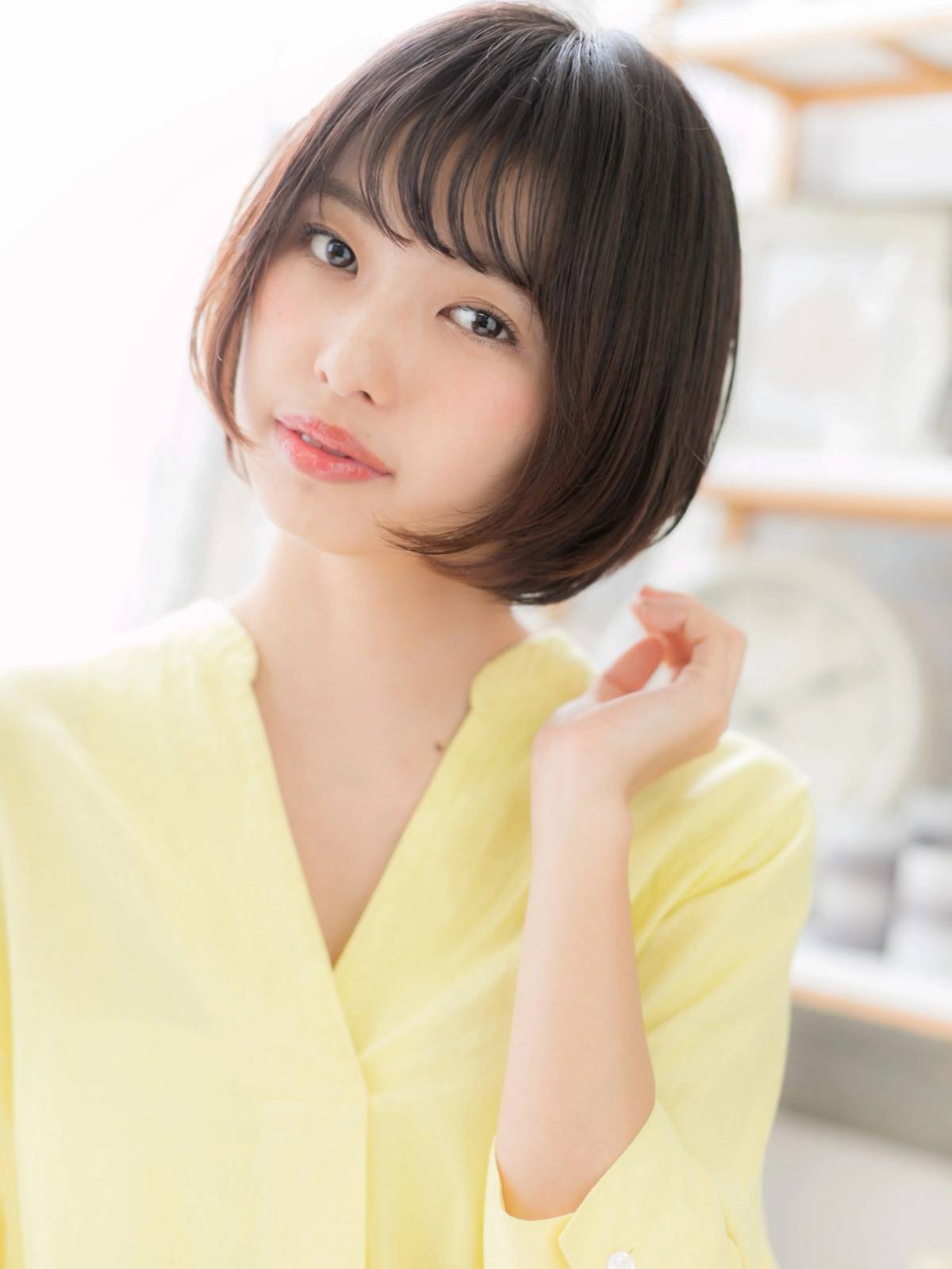 きれいめ前下がりボブ