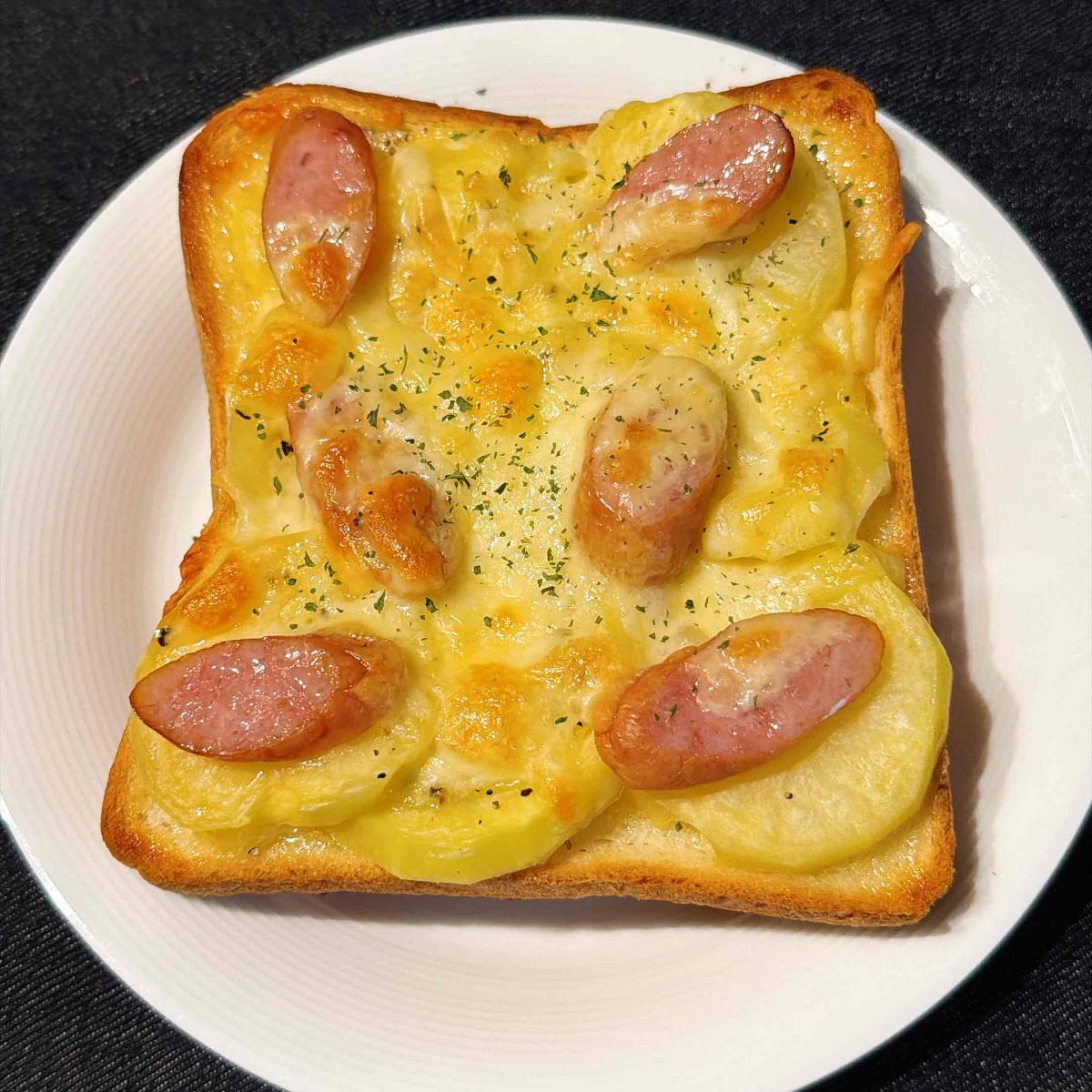 パスコ公式の「ジャーマンポテトトースト」のレシピ