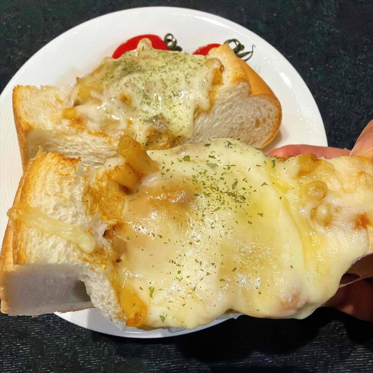 ヤマザキ公式の「カレーグラタン風ポケットサンド」のレシピ