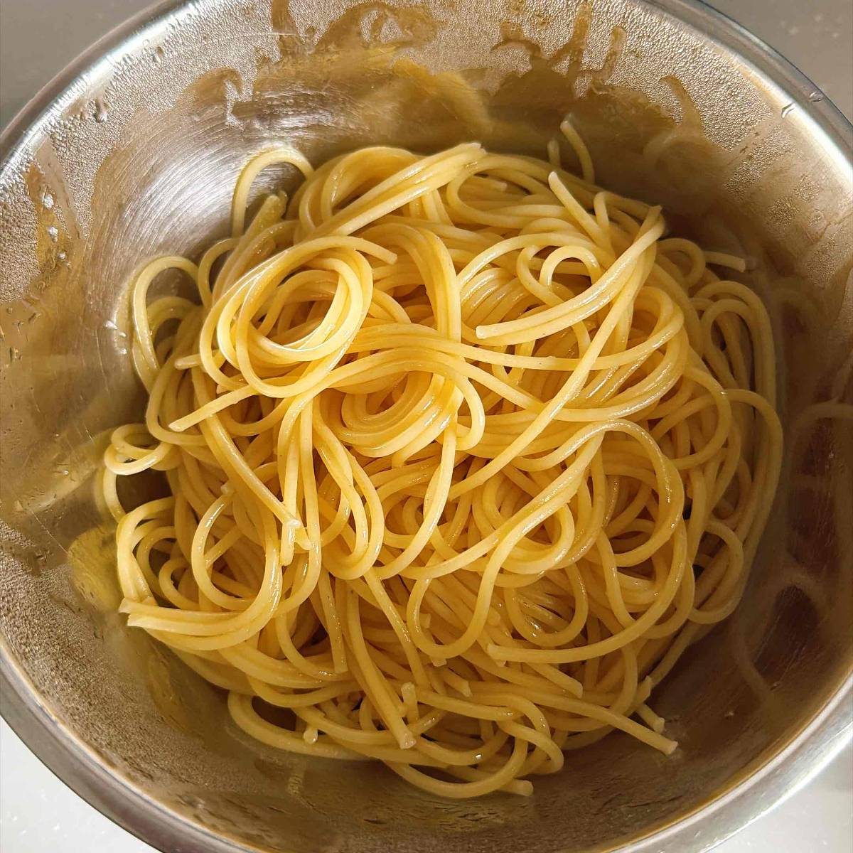 タカノフーズ公式の「釜玉納豆パスタ」のレシピ
