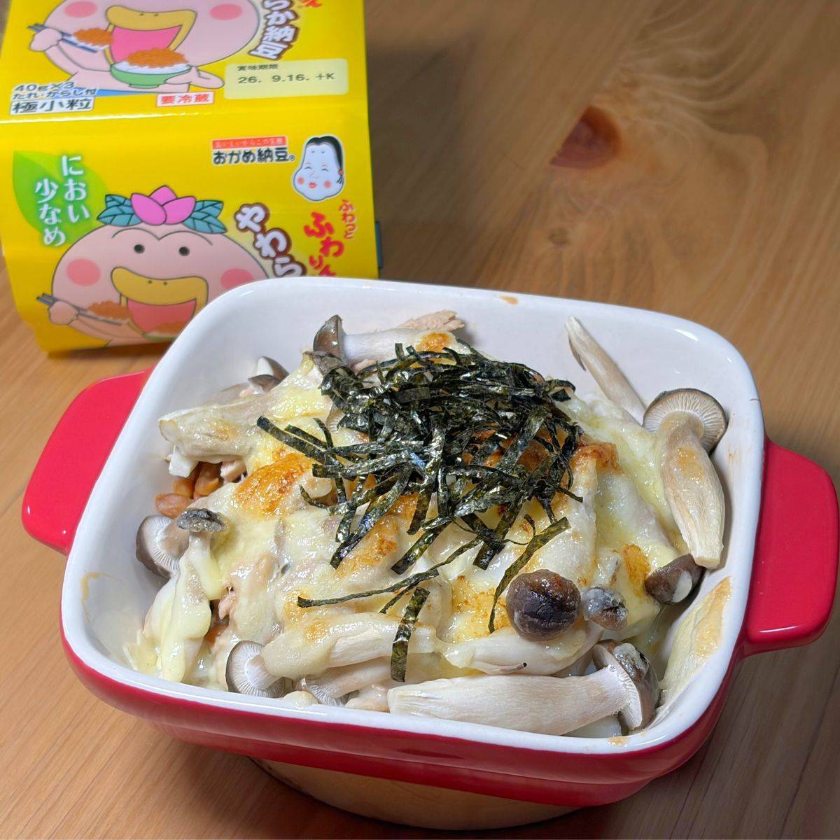 タカノフーズ公式の「れんこんときのこのマヨ納豆グラタン」のレシピ