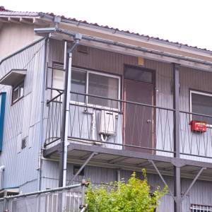 【ゾッとする怖い話】何だかおかしいと思ったんです。女性の名前が書かれた不在票