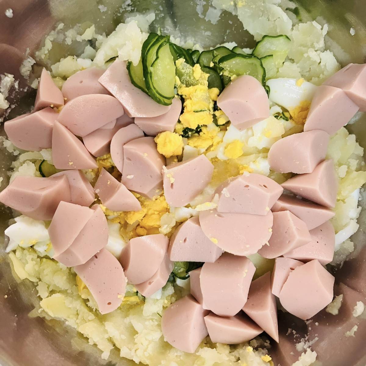 JAグループ公式の「お魚ソーセージのポテトサラダ」のレシピ