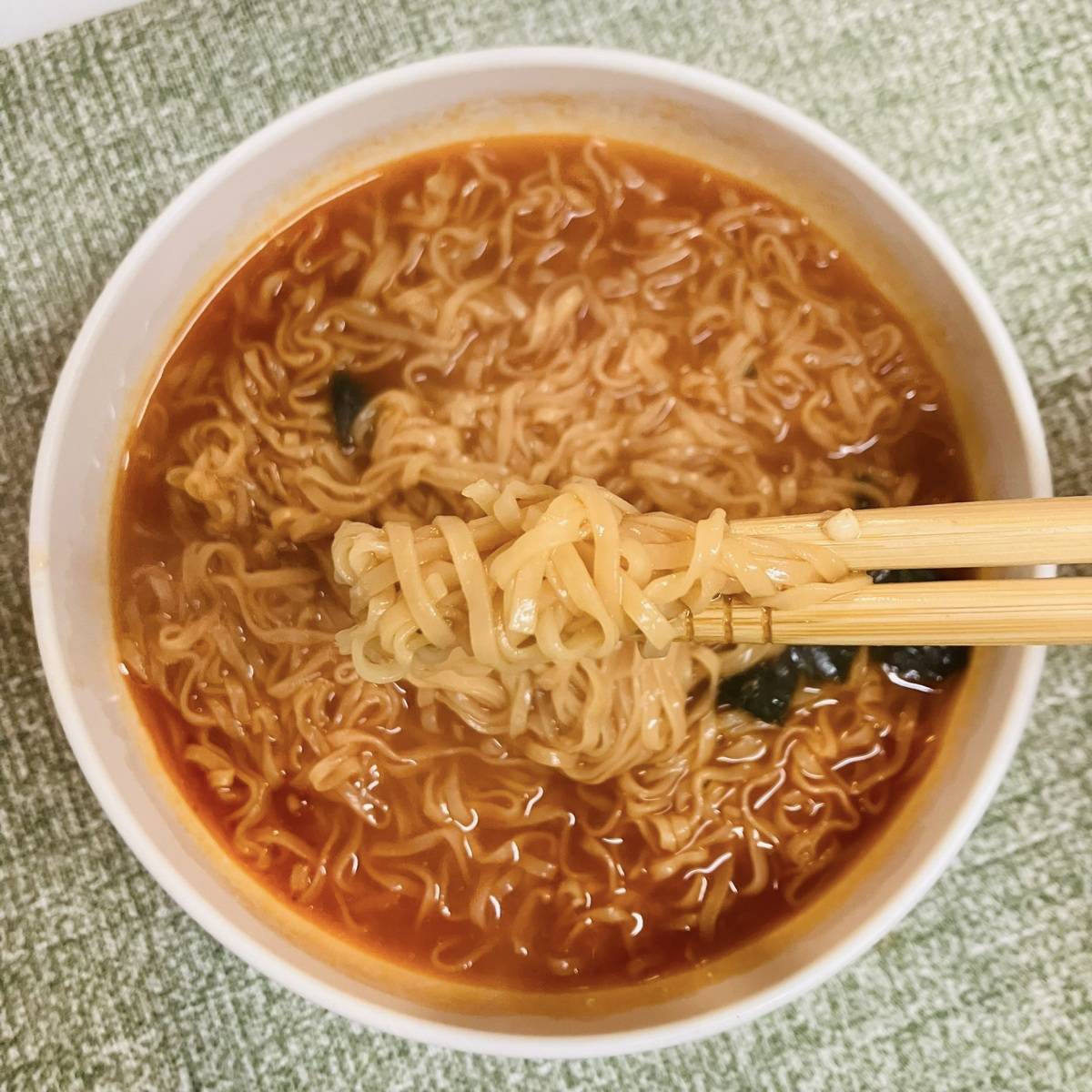 チキンラーメン公式の「ニンニクトマチキ」のレシピ