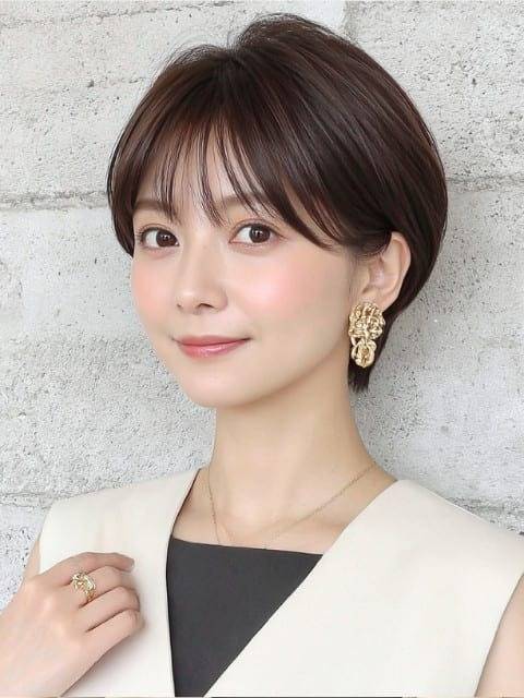 上品耳掛けショート