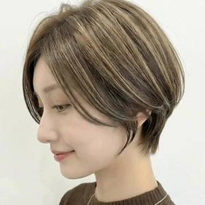  前髪長め大人ショート 
