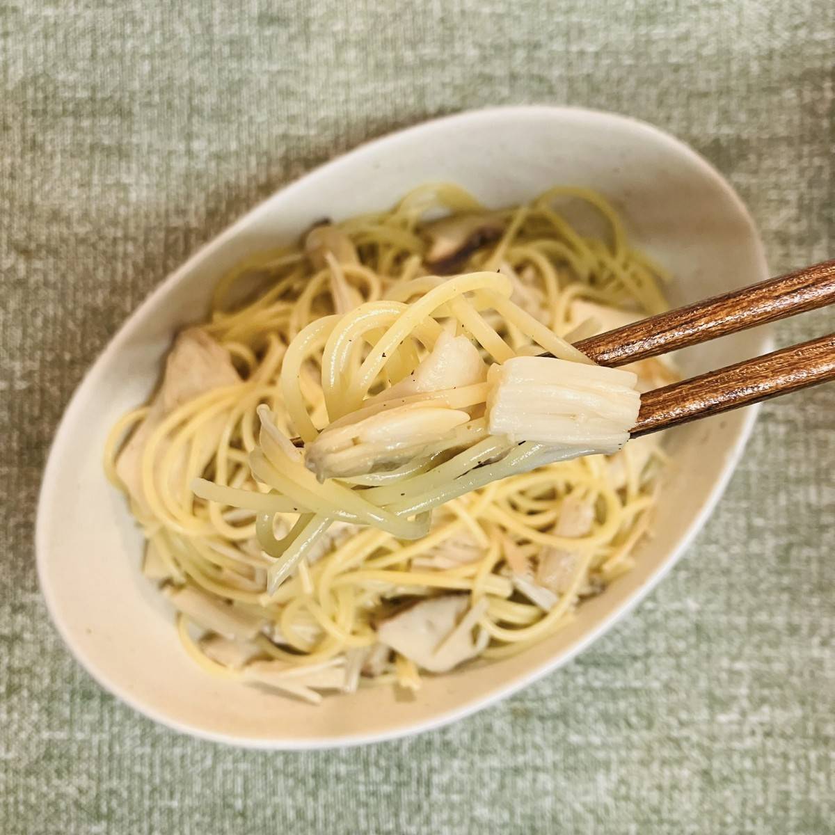 JAグループ公式の「キノコとあさりのパスタ」のレシピ