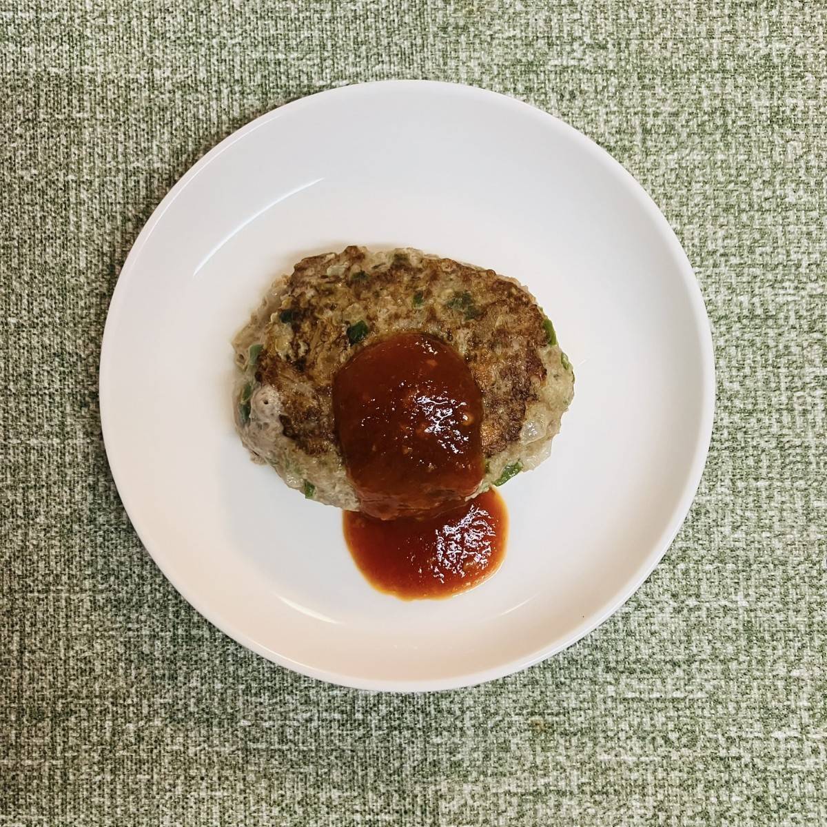JAグループ公式の「たっぷり野菜のヘルシーハンバーグ♪」のレシピ
