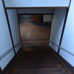 【ゾッとする怖い話】よく考えると、おかしかったんです。作業着姿の男性の正体