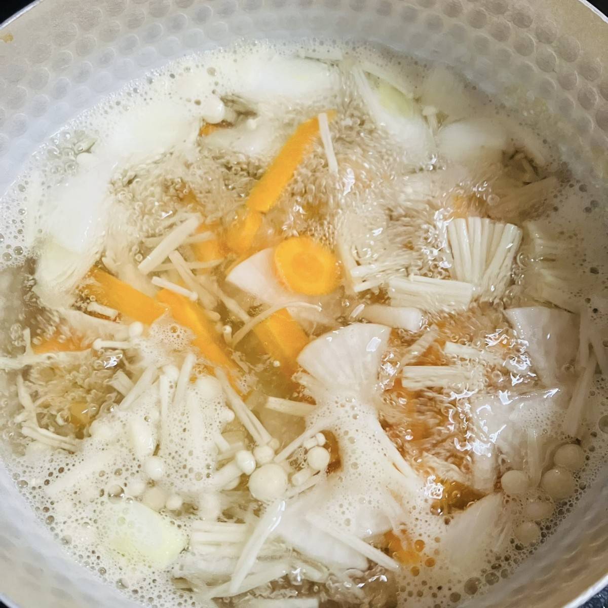 いちまさ公式の「カニかまの味噌汁」のレシピ