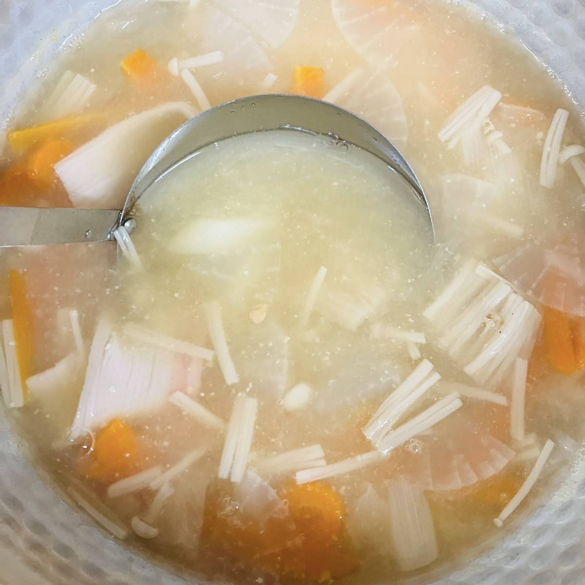 いちまさ公式の「カニかまの味噌汁」のレシピ