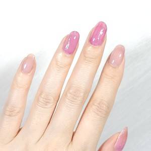 あえてのムラが今っぽい。不器用さん向け秋色の「ニュアンスネイル」のやり方