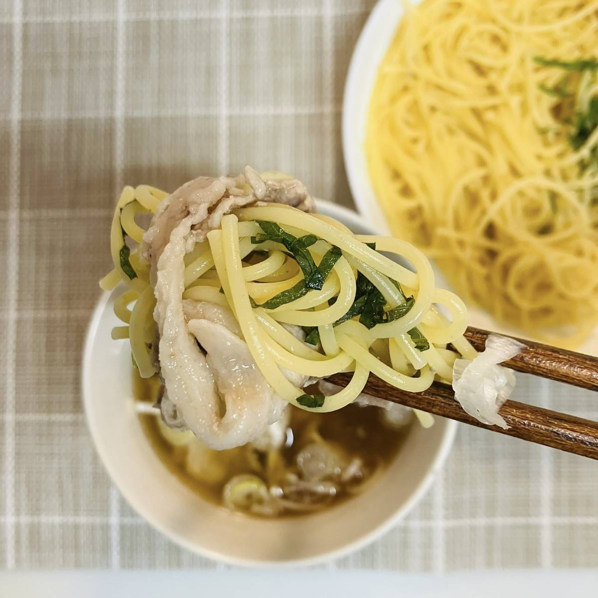 マ・マー公式の「汁までおいしい！豚ねぎつけ麺」のレシピ