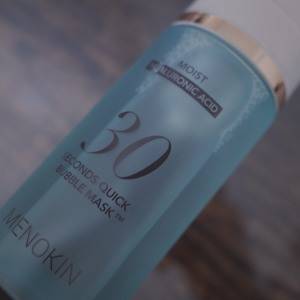 時間をかけずにきれいを仕込む。「メノキン」の30秒泡パック