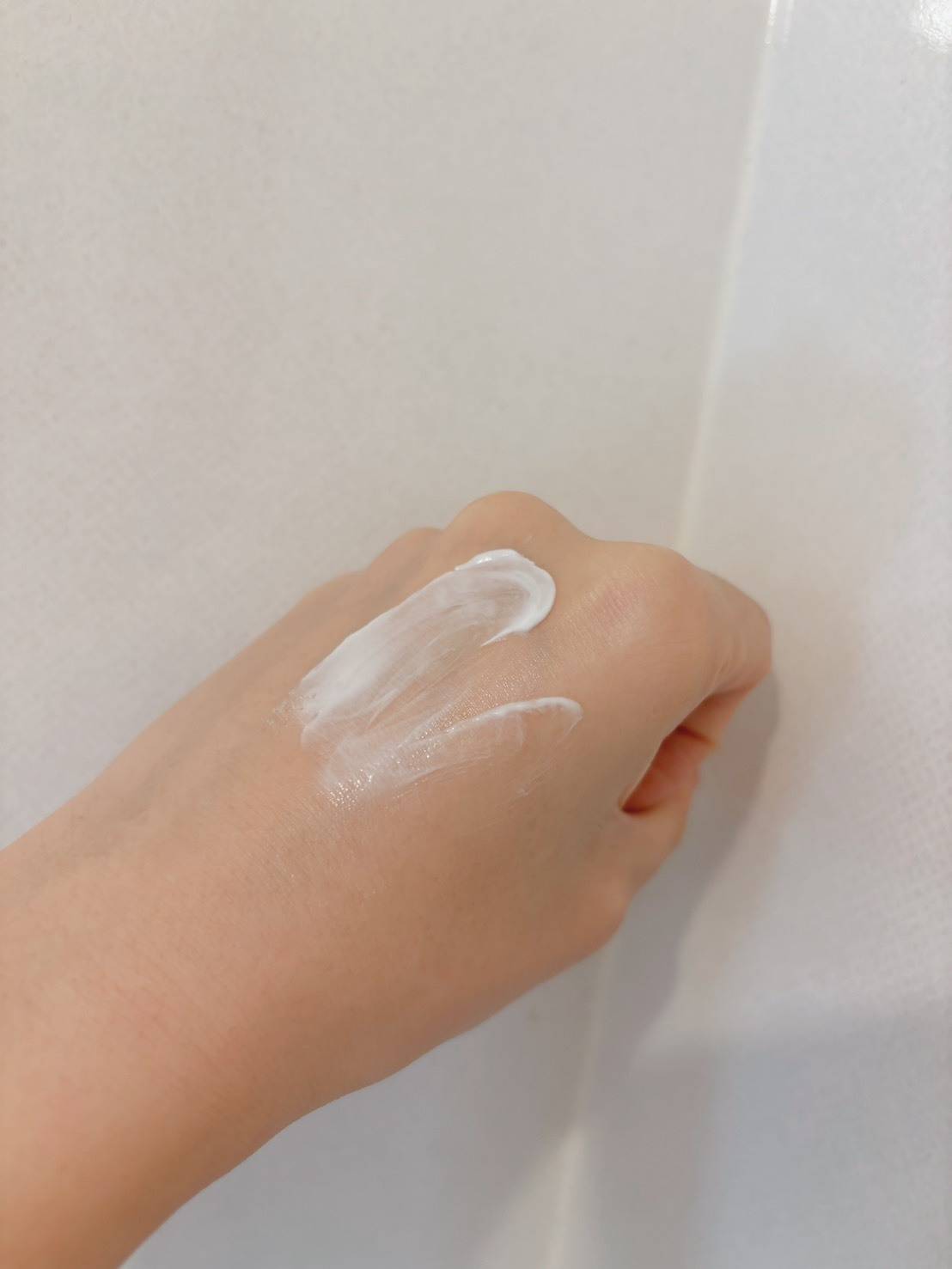 L'OCCITANE カリテコンフォート シア ハンドクリーム