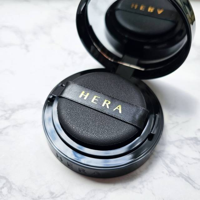 HERA ブラック クッション SPF34/PA++