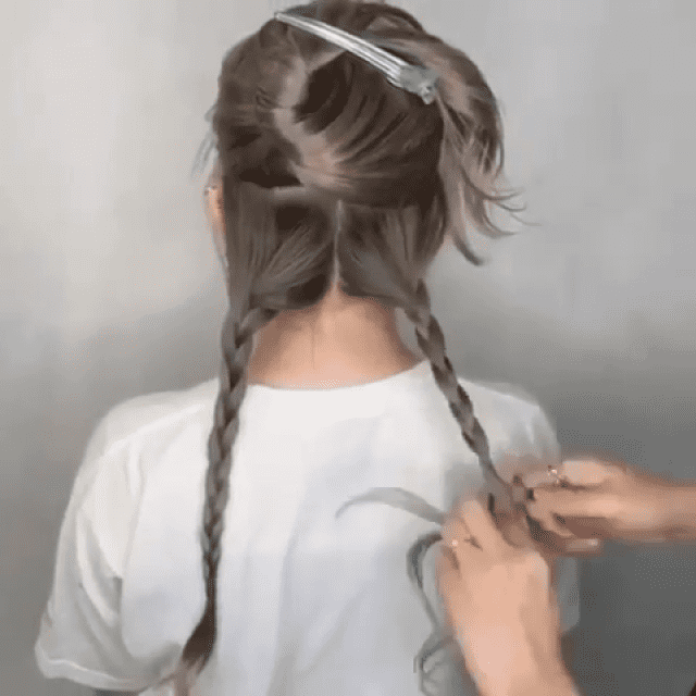 動画あり ラプンツェル風ヘアが自分で作れる 編みおろしアレンジ術 4meee